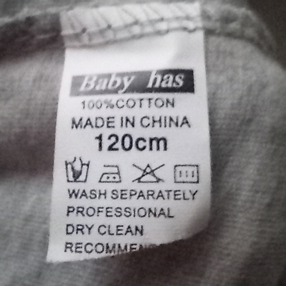 New Kid's Batman Pajama Set - Picture 5 of 6